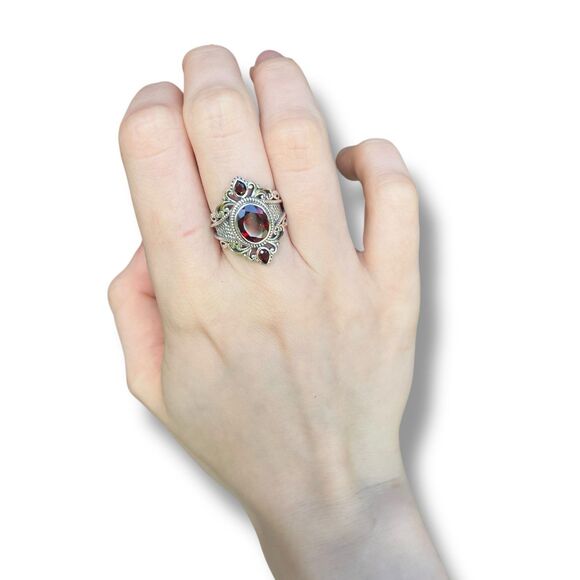 Natural Garnet 3-Stone Sterling Silver Artisan Ornate Statement Ring Size 8 - Picture 11 of 12